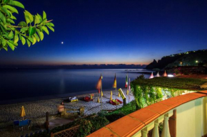 Отель Hotel Village Eden  Капо Ватикано